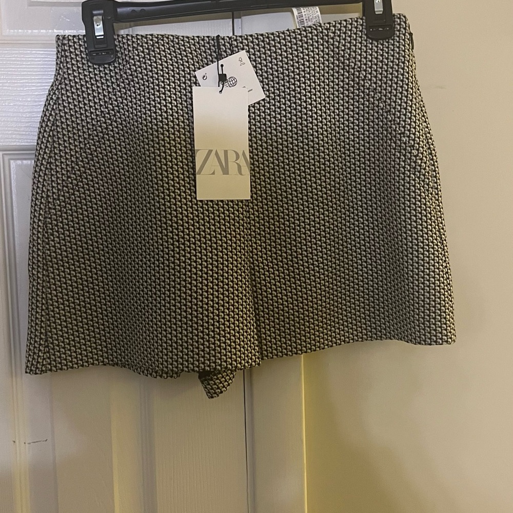 Zara small mini skirt with shorts underneath